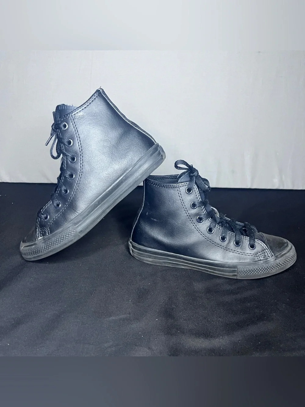 Converse Chuck Taylor All Star Black Leather High Top sneakers Size